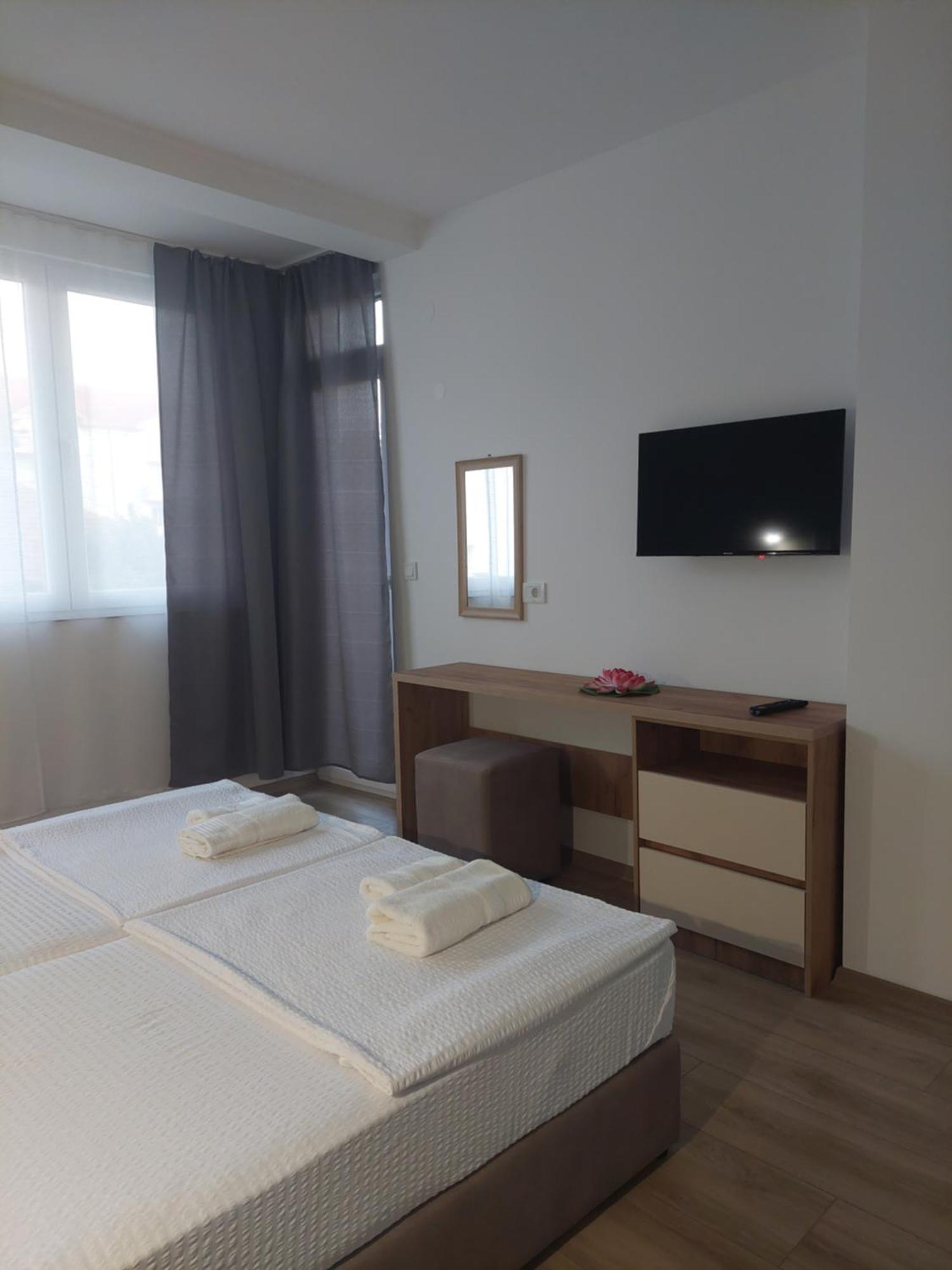 Lotos Apartments Струга Экстерьер фото